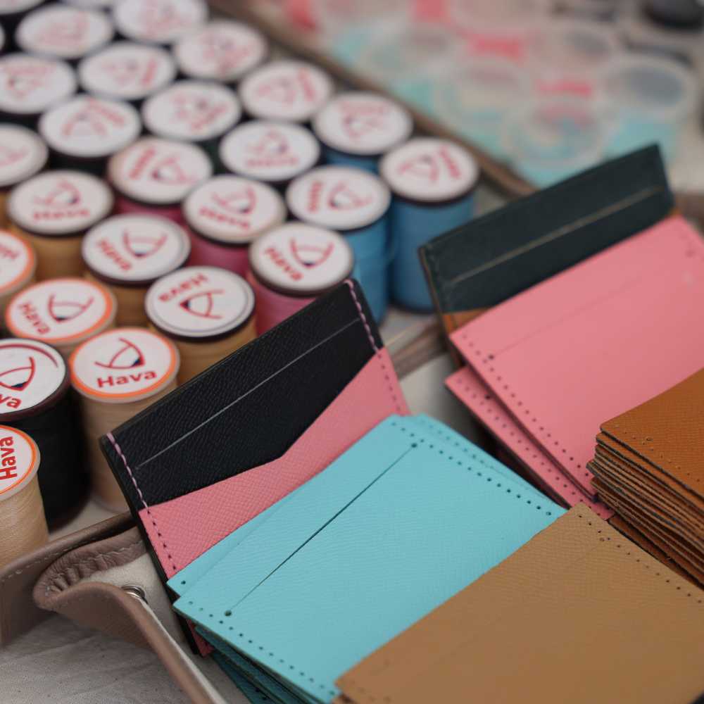 Hava Leather x Sun Life Việt Nam